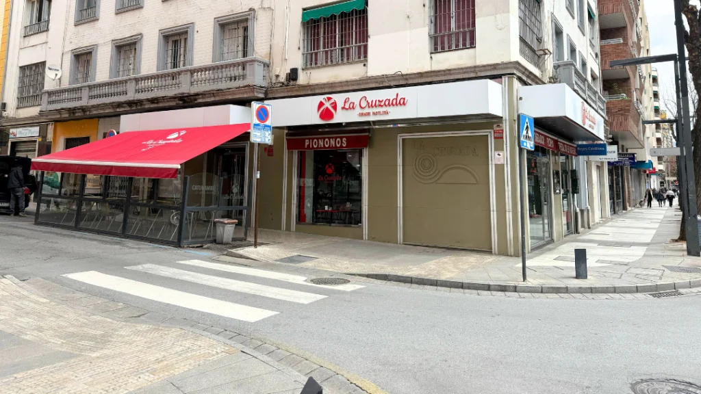la cruzada avenida de la constitucion